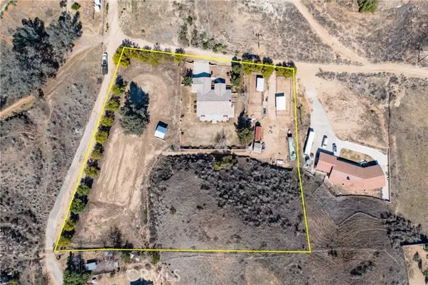 2757 Dark Canyon Road, Colton, CA 92324