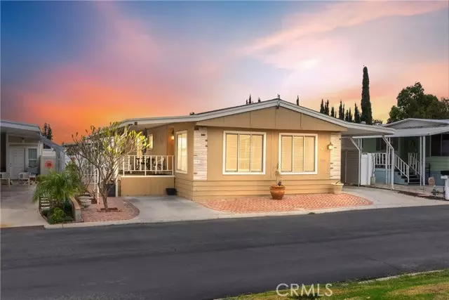 Corona, CA 92882,1383 Thornwood