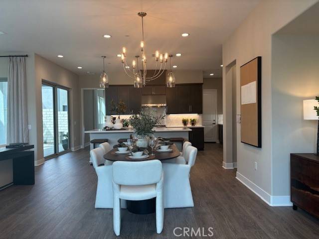 Valencia, CA 91381,27339 Creekwood Lane