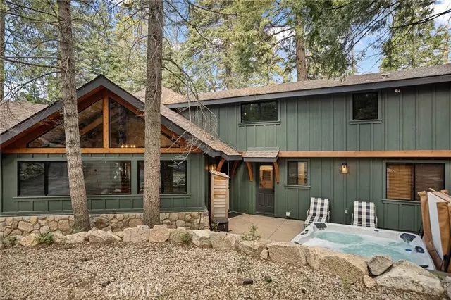 885 Ca-173, Lake Arrowhead, CA 92352