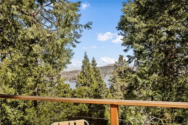 575 E Victoria Court, Lake Arrowhead, CA 92352