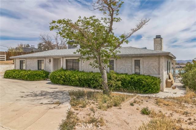 11671 Jacaranda Avenue, Hesperia, CA 92345