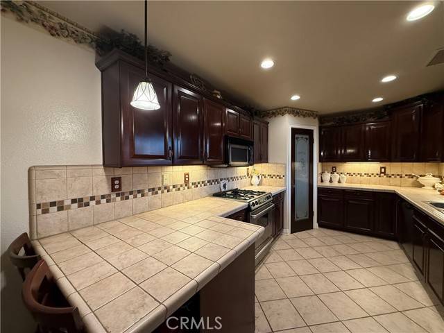 5656 Newbury Avenue, San Bernardino, CA 92404