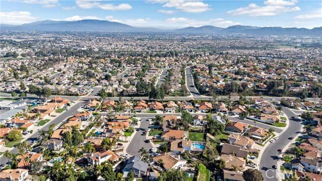 Murrieta, CA 92563,39688 Ridgedale Drive
