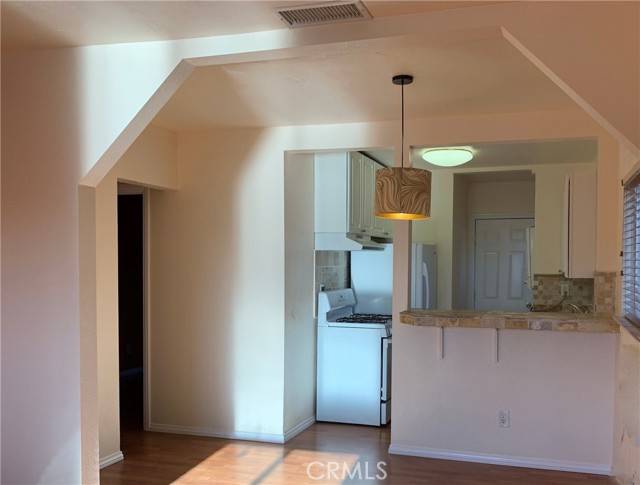 583 S Calle Abronia, Palm Springs, CA 92264