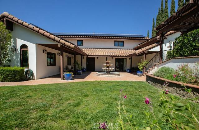 1323 Crestview Road, Redlands, CA 92374
