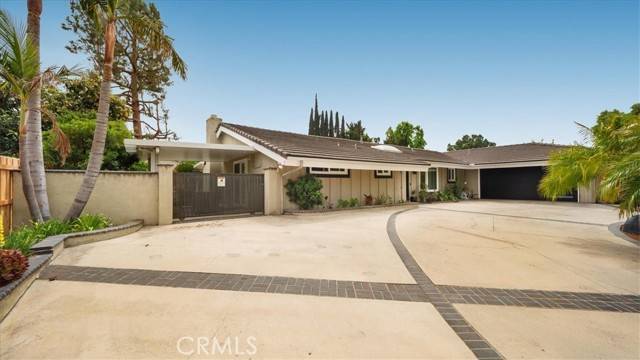 Riverside, CA 92506,2318 Elsinore Road
