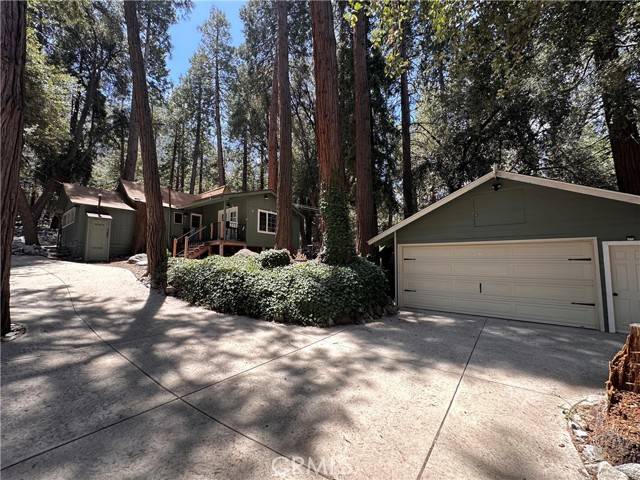 40180 Valley Of The Falls Drive, Forest Falls, CA 92339