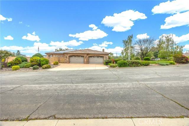 Yucaipa, CA 92399,11336 Oak Hill Lane