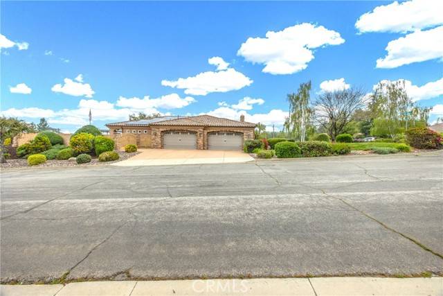 Yucaipa, CA 92399,11336 Oak Hill Lane