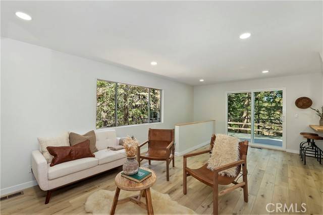 Lake Arrowhead, CA 92352,377 Hillside Road