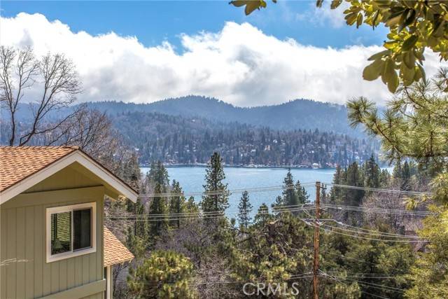 28834 Zion Drive, Lake Arrowhead, CA 92352