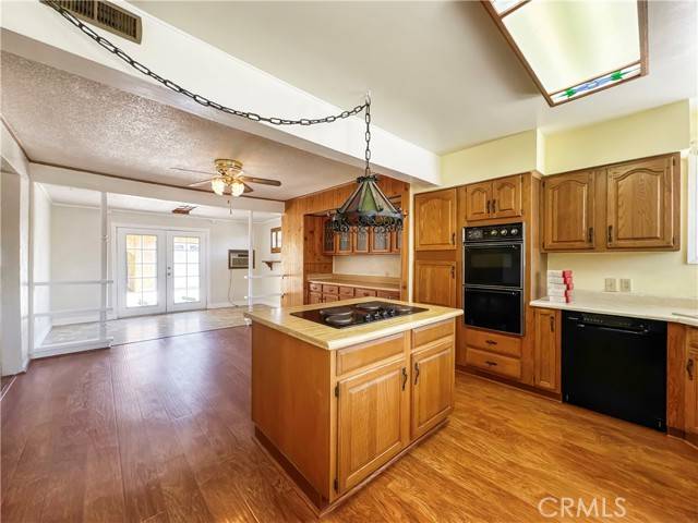 Glendora, CA 91741,817 W Heber Street