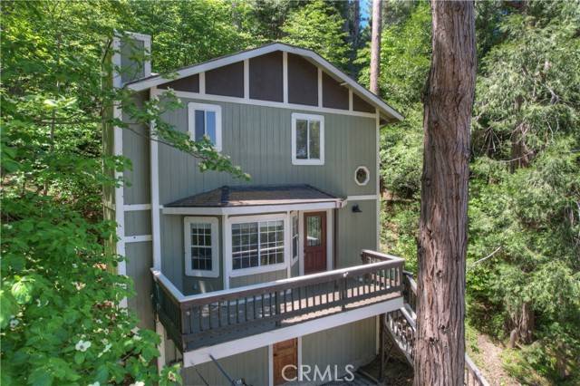 23819 Scenic Drive, Crestline, CA 92325