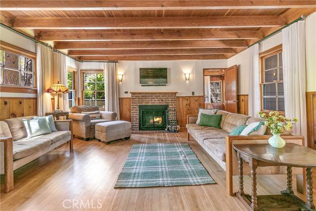 Lake Arrowhead, CA 92352,187 Cedar Circle Circle