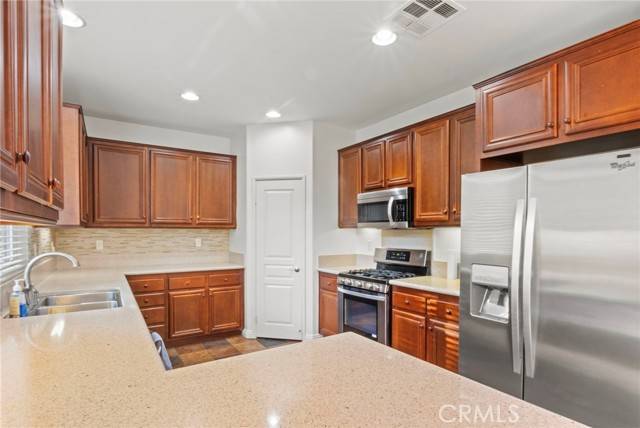 Hemet, CA 92545,211 Furyk Way