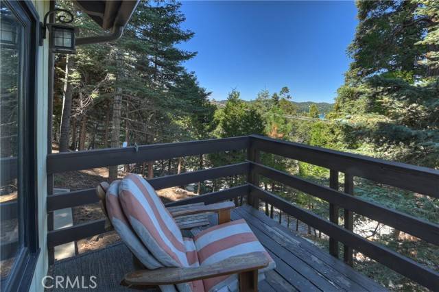 28545 Wabash Drive, Lake Arrowhead, CA 92352