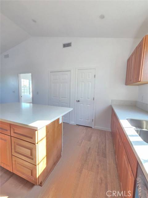 Downey, CA 90241,8431 Fontana St #A