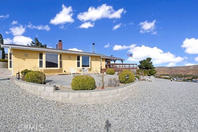 28560 Cruthers Creek Road, Pearblossom, CA 93553