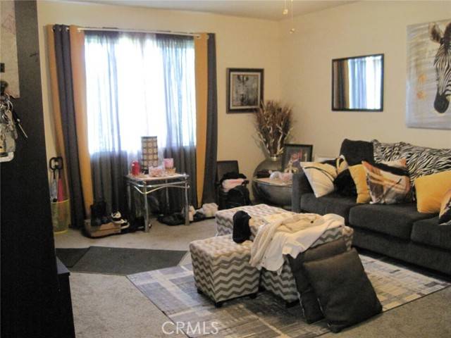 Rialto, CA 92376,2837 7th Street