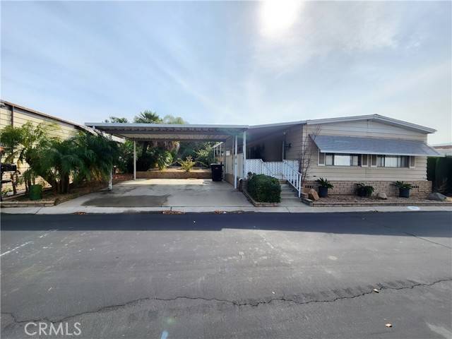 3500 Buchanan #145, Riverside, CA 92503