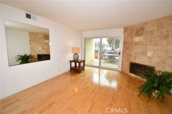 945 Pepper Street #111, El Segundo, CA 90245