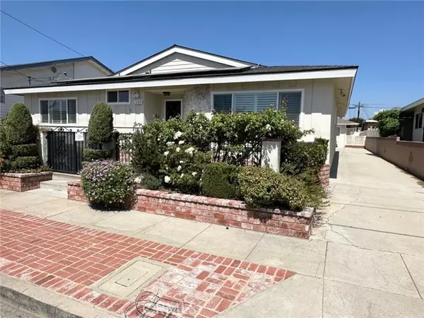 Hawthorne, CA 90250,4573 W 138th Street