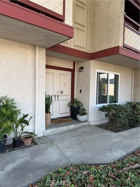 946 W 220th Street #103, Torrance, CA 90502