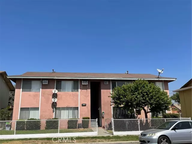 240 W South Street, Rialto, CA 92376