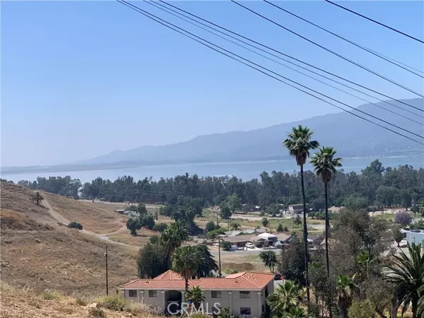 Lake Elsinore, CA 92530,0 Holborrow