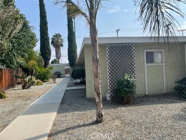 921 E Devonshire Avenue, Hemet, CA 92543