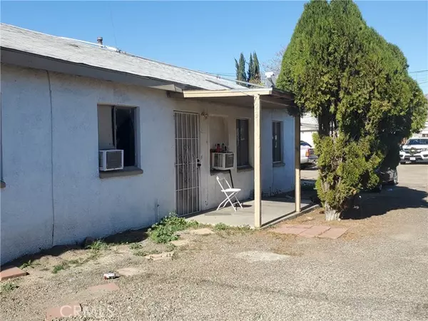 San Jacinto, CA 92583,231 W 6th Street