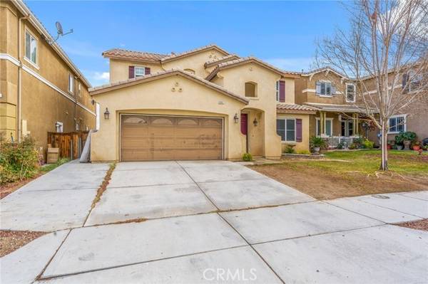 8967 Guadalupe Avenue, Oak Hills, CA 92344