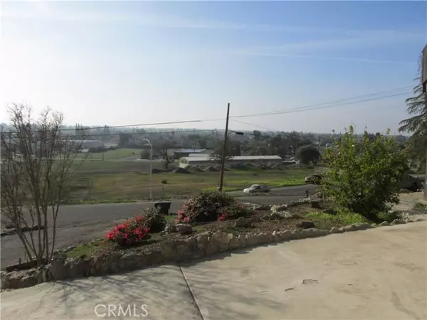 Porterville, CA 93257,951 N Scenic Drive