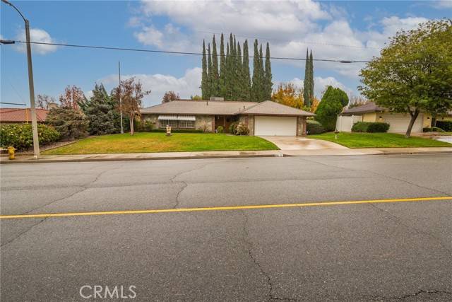 301 Bellevue Avenue, Redlands, CA 92373