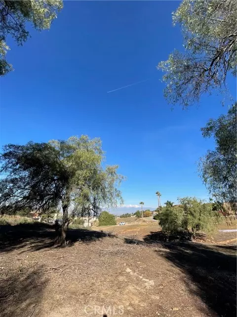 Riverside, CA 92503,49 Road Runner Ridge