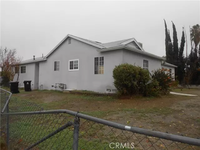 Panorama City, CA 91402,14825 TUPPER Street