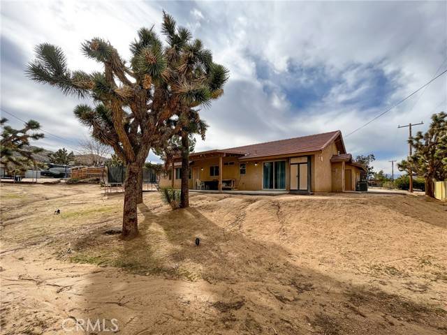 8361 Amador Avenue, Yucca Valley, CA 92284