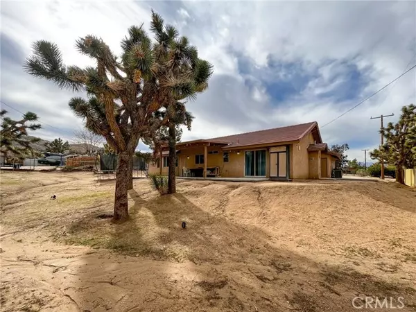 8361 Amador Avenue, Yucca Valley, CA 92284