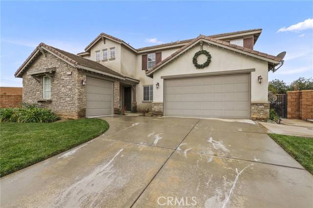 14233 Shady Creek Circle, Corona, CA 92880