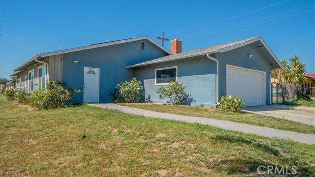 570 E Van Koevering Street, Rialto, CA 92376