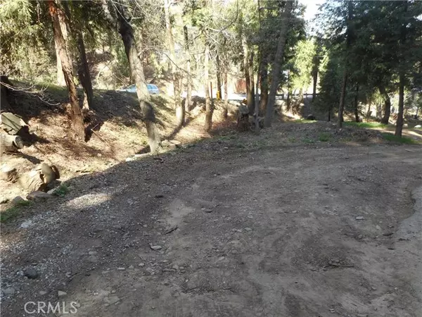 Crestline, CA 92325,0 Cypress