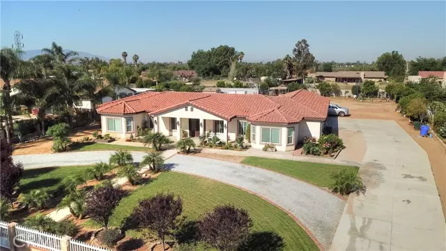 Jurupa Valley, CA 92509,5655 Oak Tree Circle