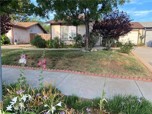 24 Lori Way, Banning, CA 92220