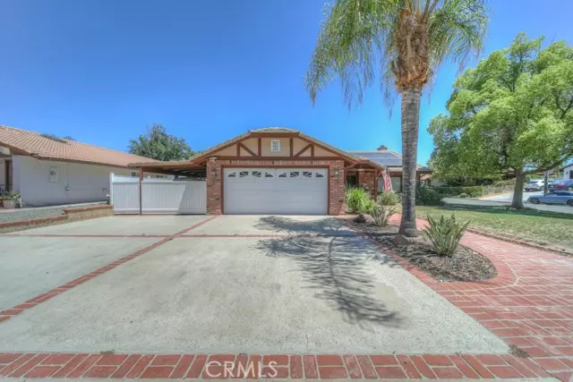 23710 Brook Drive, Canyon Lake, CA 92587