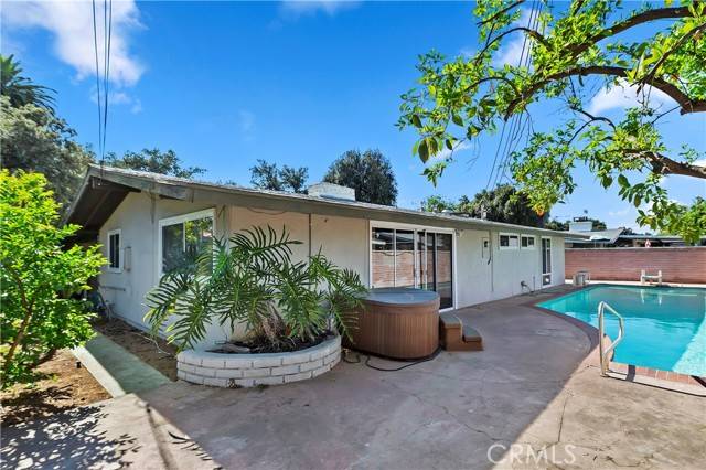 6864 La Jolla Drive, Riverside, CA 92504