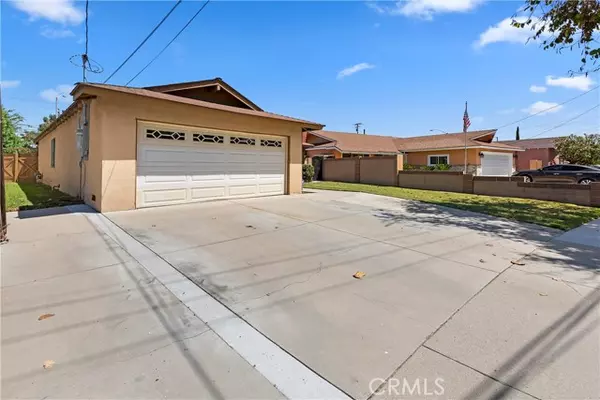 Lakewood, CA 90715,11417 Elvins Street