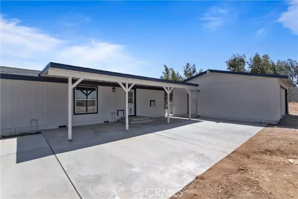 Oak Hills, CA 92344,5876 Amestoy Road