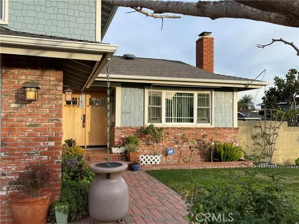 Lomita, CA 90717,24518 Falena Avenue