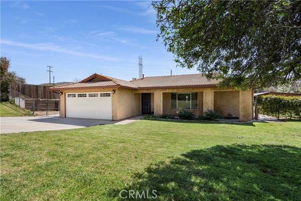 2260 Gail Drive, Jurupa Valley, CA 92509